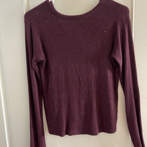Brandy Melville cropped burgundy sweater - Picture 2 of 2